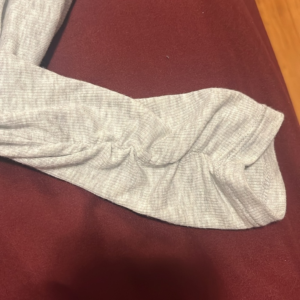 Fabletics thin turtle neck - Picture 2 of 2